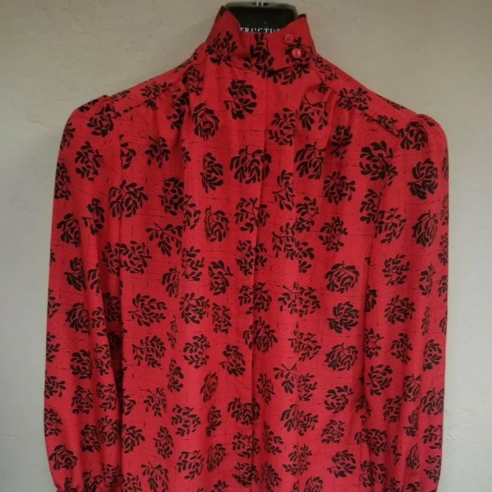 Vintage 80’s PENDLETON Country Sophisticates Red & Black Mod Print Blouse US S